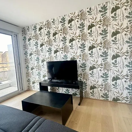 Au Coeur Des Arenes - Parking - Wifi - Clim Apartment